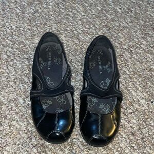 Merrell air cushion Women's plie black patent leather Maryjane shoes size 6.5